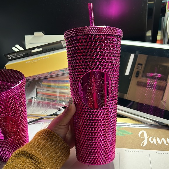 Starbucks Studded Cups (Set) 💗 - Picture 3 of 4
